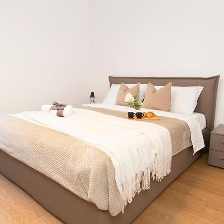 Ihost Apartment - Simonetta 7 ミラノ エクステリア 写真
